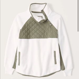 Abercrombie asymmetrical snap fleece